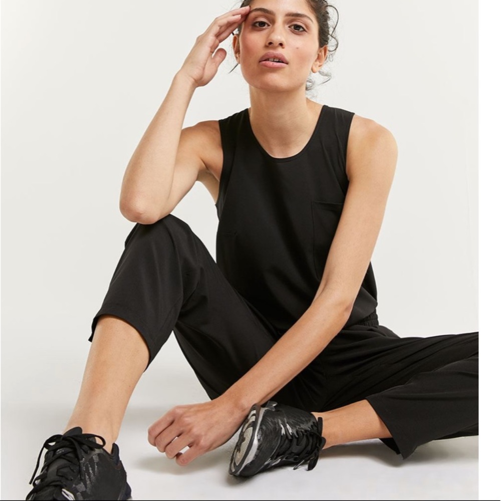 Hyba Sleeveless Ankle Jumpsuit